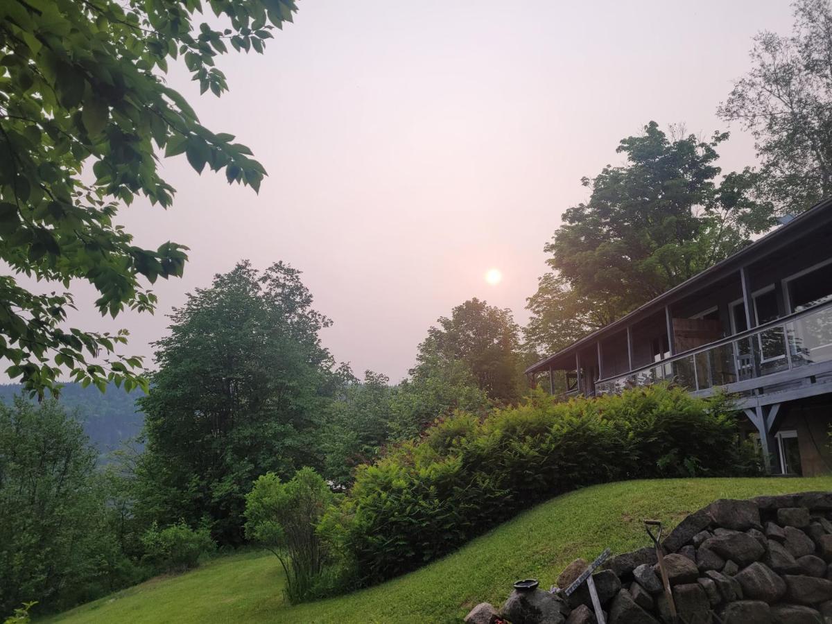 Le Lodge Du Lac Saint-Faustin Exterior foto